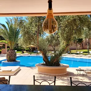 بيت ضيافة لا ميزون دو اوليفييه, Lagouassem